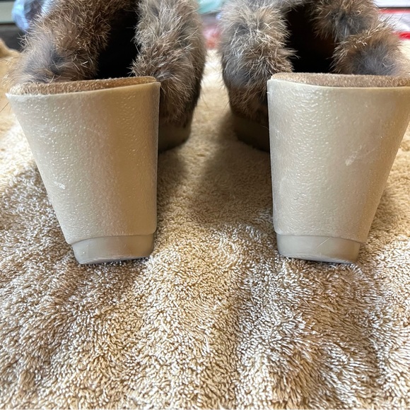 Coach Kaela Suede & Rabbit Wedges Size 11B - Picture 3 of 11